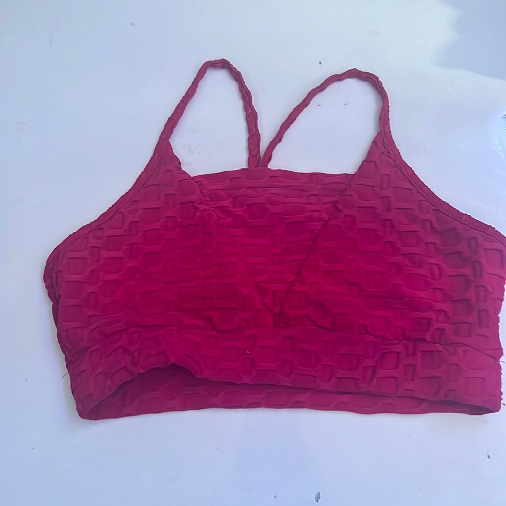 This is a little cute crop top size m good conditions